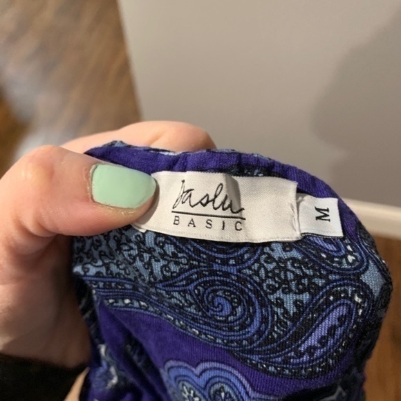 blue halter-top - Picture 3 of 3